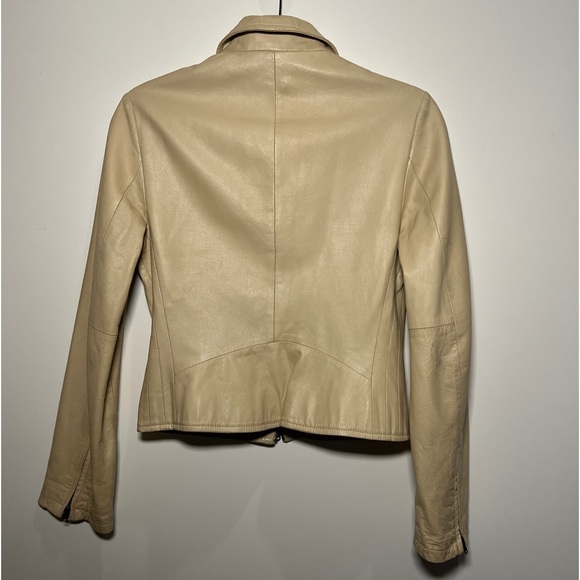 MNG. Size Small
Beige genuine 100% leather jacket 
Double front zipper closure - Picture 12 of 12